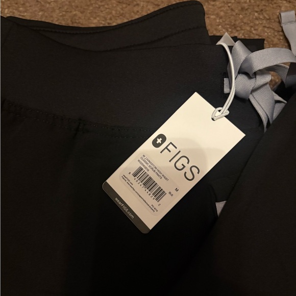 Womens FIGS set medium!BLACK! - Picture 3 of 3